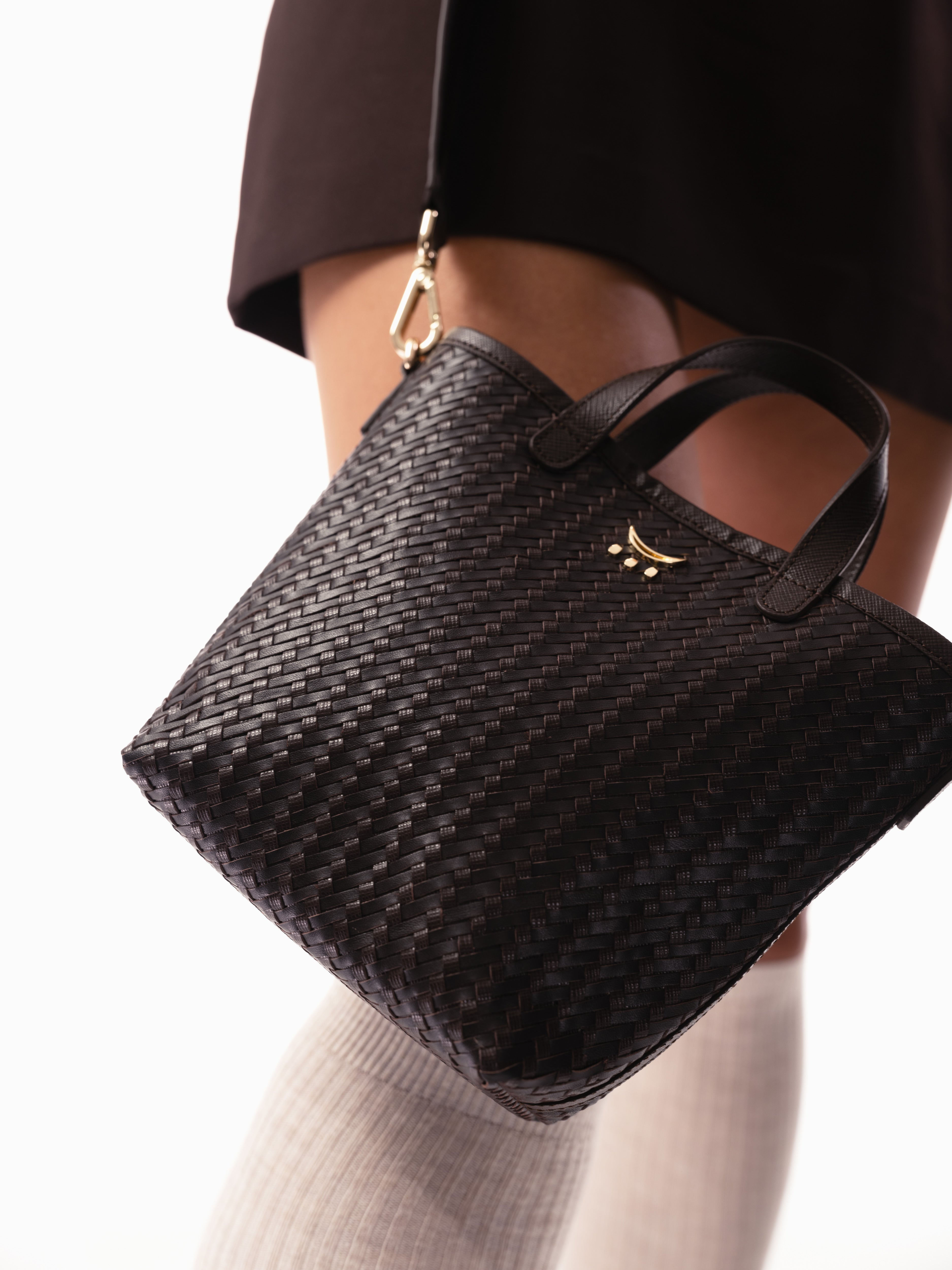 Nora - Marrón Amargo